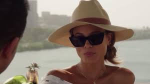 Us version of the israeli romantic comedy series 'the baker and the beauty'. Black Cat Eye Sunglasses Of Noa Nathalie Kelley In The Baker And The Beauty Season 1 Spotern