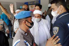 Rizieq shihab mengatakan, pihaknya selama ini tidak menganggap jpu sebagai musuh, melainkan sebagai lawan. Hari Ini Sidang Habib Rizieq Shihab Tetap Digelar Secara Online Di Pn Jakarta Timur Insight Dan Artikel Terbaru Untuk Kalian Yang Ingin Membaca Dan Menulis Banyak Tau Banyak Akal Dan Akal