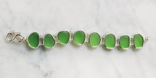 Cut into desired size circle. Make Bezel Settings For Any Shaped Stone With Bill Fretz Jewelry Interweave