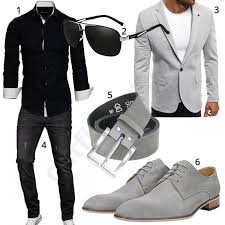 Business Style Mit Hemd Chino Und Sakko Outfits4you De Schwarzes Hemd Manner Outfit Grauer Anzug Schwarzes Hemd