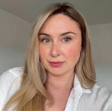 I have a fear of spiders, I've moved from a busy town location to the  country so I am expecting lots of new creatures to be around. This is the  scariest looking