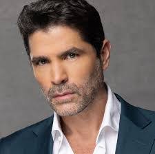 Yarisel Perez's Instagram, Twitter & Facebook