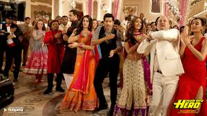 Main tera hero volledige filmnederlands online kijken 4k gesproken dutch 2014 main tera hero 2014 volledige film hd seenu wordt verliefd op sunaina maar sunaina is gedwongen om met angad te huwen, een lokale politieagent en gangster. Main Tera Hero 2014 Wallpapers Main Tera Hero 2014 Hd Images Photos Main Tera Hero 36 Bollywood Hungama