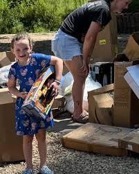 Eastern Kentucky Children getting aid! · 4 Good Community · Facebook