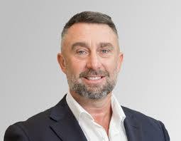 Daniel Briskey's Instagram, Twitter & Facebook