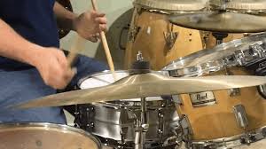 Play jazz drum beats along to your favorite music on elvin jones' jazz drum set with touch or with your pc keyboard, pressing the keys matching snare drum, bass drum, toms and cymbals. How To Play Jazz Drums 7 Free Lessons For Beginners