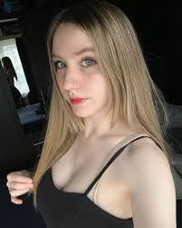 Abby Sigler's Instagram, Twitter & Facebook