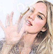 L'ex agente di Paolo Bonolis analizza la sconfitta agli ascolti di Ciao  Darwin nella serata di sabato 12 luglio, con un bilancio amaro. Quali sono  le sue considerazioni a riguardo