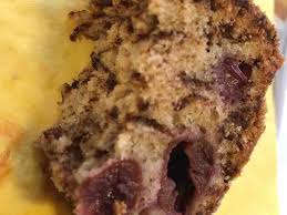 Denn der kuchen ist eine echte schokobombe und ich finde kakaopulver und geschmolzene schokoladen drops in kombination sind wirklich immer eine sünde wert. Kalorien Fur Schoko Kirsch Kuchen Kuchen Torten Fddb