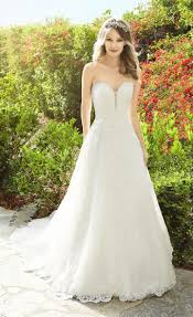 Princess diana wore a ball gown wedding dress, so it really is made for princesses. Ball Gown Vs A Line Wedding Dresses