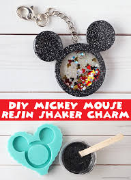 Mickey Mouse Resin Shaker Charm Diy Resin Crafts Disney Diy Crafts Epoxy Resin Crafts