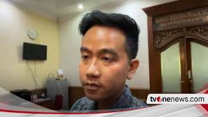 Viral Tudingan Gibran Pakai Ijazah Palsu dan Cuma Kursus di Australia, David  Herson: Mas Gibran Itu Anak Muda Terpelajar, Jebolan Universitas Ternama  Singapore dan Australia