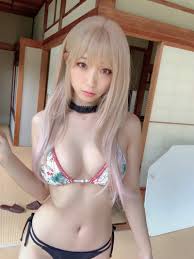 有)(】第一次cos初音就上手《伊織萌》人氣爆乳美少女最近雜誌寫真送上