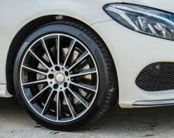 Mercedes benz wheels our mercedes wheels consist of the latest new models out on the market. Mercedes Benz Cracked Wheels Lawsuit Dismissed Carcomplaints Com