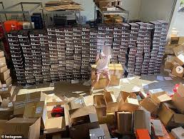 The company said the departure of ann hebert, vice president and general manager of nike's north america business, is effective immediately west coast streetwear resold the shoes in almost the same amount of time it had taken to buy them, making $20,000 in profit, according to the publication. Mfmesf9ht00fgm