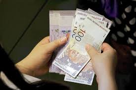 Infonya bermanfaat., biar tambah simpel ada aplikasi namnya daftar belanja., selain bisa mengatur list belanja, bisa juga melihat berpa banyak duit sudah. Susah Nak Bayar Duit Member Brosembang