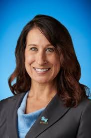 Dana Kirk's Instagram, Twitter & Facebook