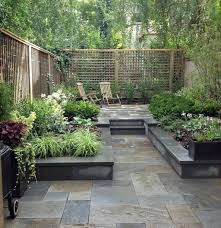 20 Chic Small Courtyard Garden Design Ideas For You In 2020 Small Garden Fence Small Patio Garden Patio Garden Design