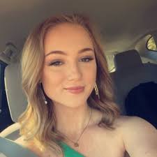 Christy Eaves (@EavesChristy)