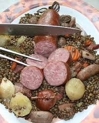 Recette Saucisses Aux Lentilles Et Pomme De Terre Cahier De Cuisine Recette Recettes De Cuisine Recette Cuisine