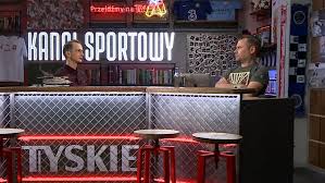 Publicysta krytyki politycznej, aktywista lewicowy, znany z kontrowersyjnych wypowiedzi dotyczących poglądów na temat polityki społecznej życiorys. Ile Zarobil Hejtpark Krzysztof Stanowski I Jas Kapela Popularny Odcinek Przekroczyl Juz 20 Tysiecy Zlotych Boop Pl