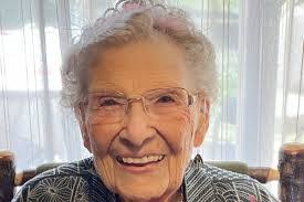 Bell Johnson's Instagram, Twitter & Facebook