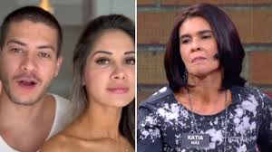 Mãe de Arthur Aguiar fala de haters, abandono e relação com Maíra Cardi