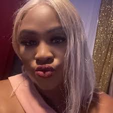 Claudia Frye's Instagram, Twitter & Facebook