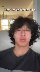 Day 1 of sub 5 to true Chang #bp #looksmaxxer