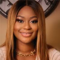 Tia Rutledge's Instagram, Twitter & Facebook