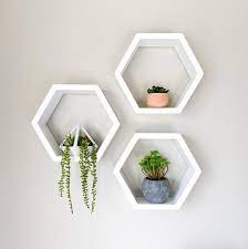 Set Of 3 White Honeycomb Shelves Hexagon Shelves Geometric Etsy Geometric Shelves Honeycomb Shelves Hexagon Shelves