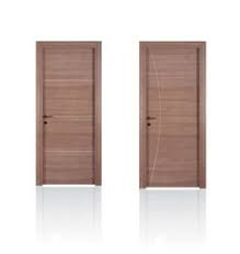 Paysdelaloire Portes Battantes Ou Coulissantes De Style Contemporain Ou Traditionnel Matieres Innovantes Et Design Soigne En 2020 Porte Interieure Renovation Porte Interieure Porte Battante