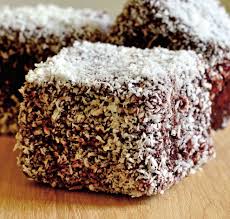 A manca responsabil si sanatos nu exclude grupa dulciurilor din alimentatia noastra. 10 Retete Simple De Prajituri Retete Practice