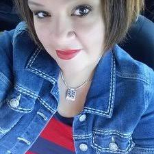 Tammy Espinosa's Instagram, Twitter & Facebook