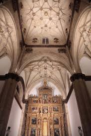 La universidad de salamanca (en latín, universitas studii salmanticensis) es una universidad pública española emplazada en la ciudad de salamanca. La Universidad De Salamanca Inaugura La Iluminacion Interior Ornamental De La Capilla Del Colegio Mayor Arzobispo Fonseca Smartlighting