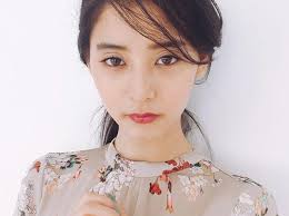 新木優子女優なのにやってしまう失敗語る 2021/06/01 (火) 10:53 女優・新木優子（27歳）が、6月1日に放送された情報番組「zip! ç¾Žå®¹å¹« äººæ°£æ¨¡ç‰¹æ–°æœ¨å„ªå­ ç™¾è®Šå¦å®¹æ›´åŠ åˆ† æ¯æ—¥é ­æ¢