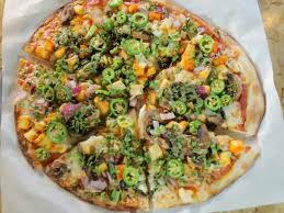 at curry pizza chef and owner bhinda singh combines classic indian sauces and toppings with his curry pizza pizza recipes at home quick and easy pizza recipe