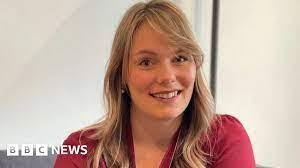 Melissa Dark's Instagram, Twitter & Facebook