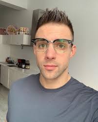 Cyxus Clear Lens Blue Light Blocking Glasses With Black Frames 8056 Style Link In Bio Www Cyxus Com Davidcameron In 2020 Black Frame Light Blue Style