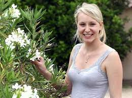 She is the niece of the party's leader, marine le pen, and a member of the influential le pen. Marion Marechal Le Pen Alchetron The Free Social Encyclopedia