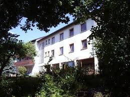 Eigentumswohnungen bad salzschlirf wohnen in bad salzschlirf der aktuelle durchschnittliche quadratmeterpreis für eine wohnung in bad salzschlirf liegt bei 6,03 €/m². Haus Galandt Bad Salzschlirf
