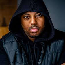 I met the Darby family from Ellisville, Mississippi... Contestant Steven  has me dying laughing! You gotta hear what he says! 😬😬😬 Watch more  #FamilyFeud