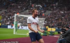 If this day was to be all about mourinho, west ham fans west ham have picked up just two points from their last 21 available in the premier league (w0 d2 l5). West Ham Vs Tottenham Premier League 2019 20 Live Score And Updates As Mourinho Makes Spurs Debut Daily Mail Online