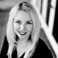 Wendy Nowak's Instagram, Twitter & Facebook