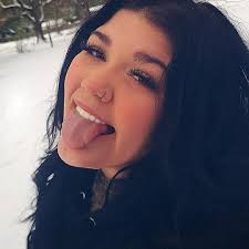 Entry level administrative assistant job available