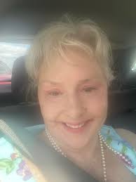 Rebecca Nall living in Boynton beach Fl from Mobile Alabama