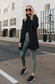 7 Casual Cool Outfits To Wear This Weekend The Everygirl