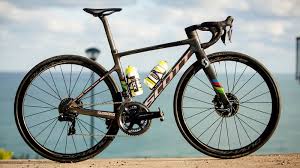 Los neerlandeses dylan van baarle y annemiek van vleuten han ganado las versiones masculinas y femeninas de a través de. Custom Scott Addict Rc For Dutch Pro Rider Annemiek Van Vleuten Endurance Biz