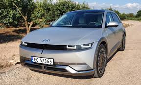 It was revealed globally on 23 february 2021. Hyundai Ioniq 5 Mit 800 Volt Hoch Spannend Unser Erfahrungsbericht Elektroauto News Net