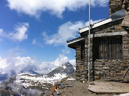 Die schönsten wanderwege, touren, ausflugsziele und sehenswürdigkeiten. Kistenpasshutte Wikipedia